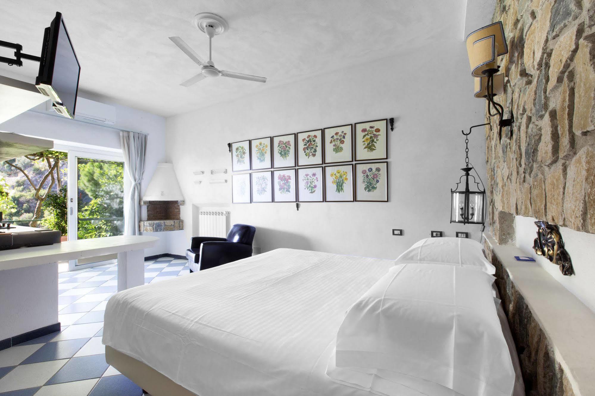 Aparthotel I Giardini Dei Sensi Positano Exteriér fotografie